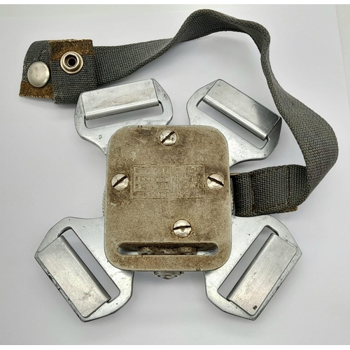 326 - WW2 German Luftwaffe Parachute Buckle as worn by pilots and paratroopers.