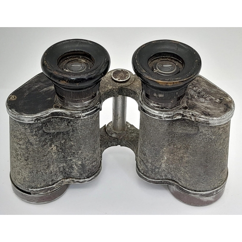 555 - WW2 German Army 6 x 30 Binoculars. Makers: Code ddx for Voigtlander and Sons, Brunswick.