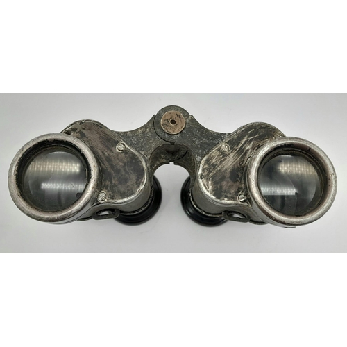 555 - WW2 German Army 6 x 30 Binoculars. Makers: Code ddx for Voigtlander and Sons, Brunswick.