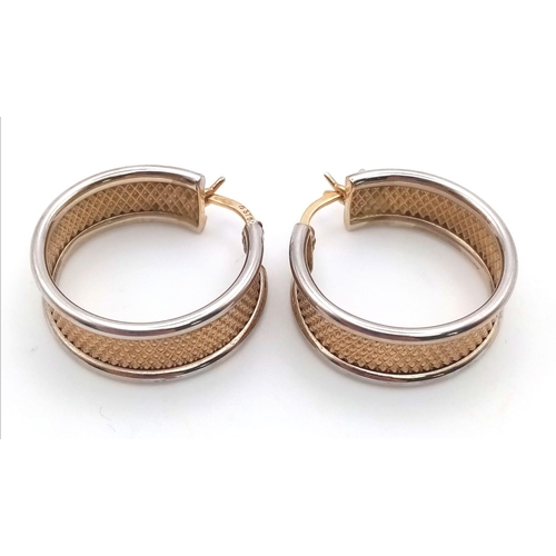 723 - 9k 2 colour hoop earrings 2.8g