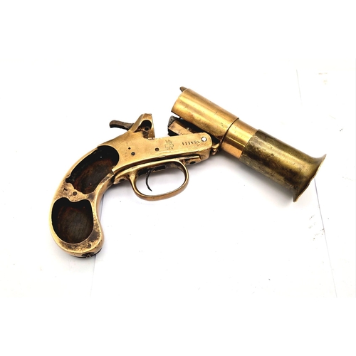 127 - WW1 British 1916 Dated Webley and Scott Flare Pistol. With current de-activation certificate.