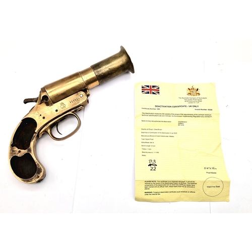 127 - WW1 British 1916 Dated Webley and Scott Flare Pistol. With current de-activation certificate.