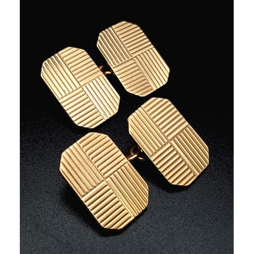 215 - 9k yellow gold engraved cufflinks 9.6g