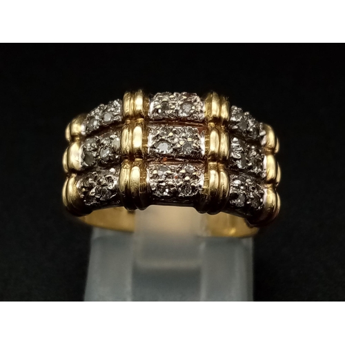 391 - 9K YELLOW GOLD DIAMOND SET 3 ROW BAMBOO RING 0.25CT 3.6G SIZE K