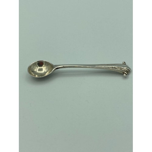 483 - Antique SILVER SALT SPOON having unusual and attractive design to handle clear hallmark for LONDON 1... 