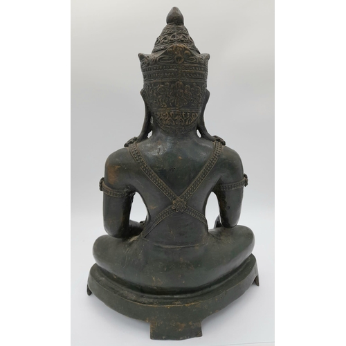 171 - A Large 18th Century (possibly earlier) Bronze Buddha Statue. This Tibetan Chinese piece is exceptio... 