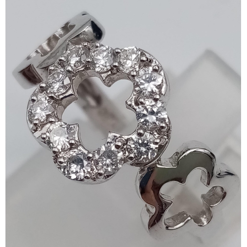 270 - 18K White Gold DIAMOND STARS And  FLOWER RING 0.25CT 3.33G SIZE N