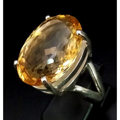 979 - 925 Silver Citrine pendant with Matching Ring. Total Weight 21.84g. Ring Size 0.