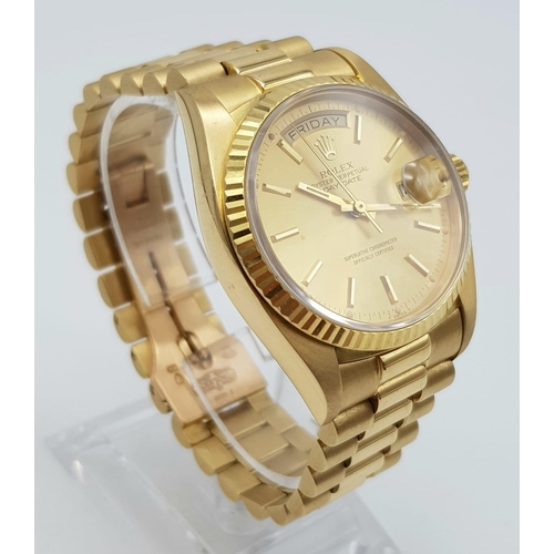 368 - 18K GOLD GENTS ROLEX OYSTER PERPETUAL DAY DATE WITH FABOLOUS GOLD FACE. SOLID 18K GOLD STRAP. 36MM. ... 