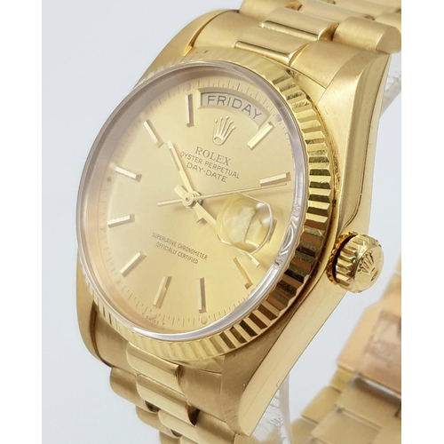 368 - 18K GOLD GENTS ROLEX OYSTER PERPETUAL DAY DATE WITH FABOLOUS GOLD FACE. SOLID 18K GOLD STRAP. 36MM. ... 