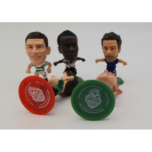 1526 - 30 Football Soccer Starz figures. please see photos for players and teams.