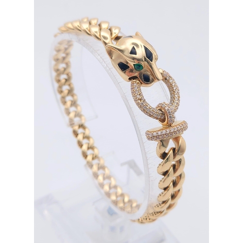 146 - A 14K Yellow Gold Flat Curb Link Bracelet with Leopard Head Clasp. 19cm. 17.2g. Ref: 6-2630