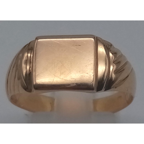 410 - A 14K Yellow Gold Signet Ring. Size R. 4.7g. Ref: 6-1625