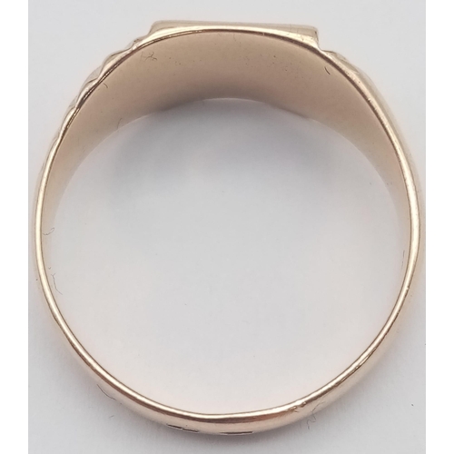 410 - A 14K Yellow Gold Signet Ring. Size R. 4.7g. Ref: 6-1625