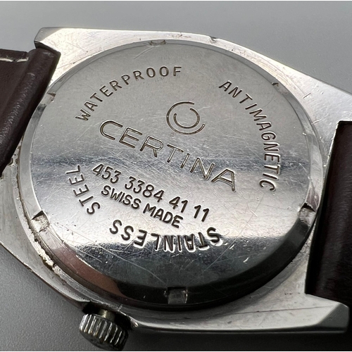 449 - A Vintage Certina 17 Jewel Gents watch. Leather strap. Stainless steel case - 37mm. Mechanical movem... 