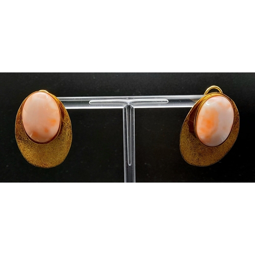 458 - A VERY ELEGANT PAIR OF 18KMGOLD EARRINGS STONE SET WITH LARGE OPALS.    19gms