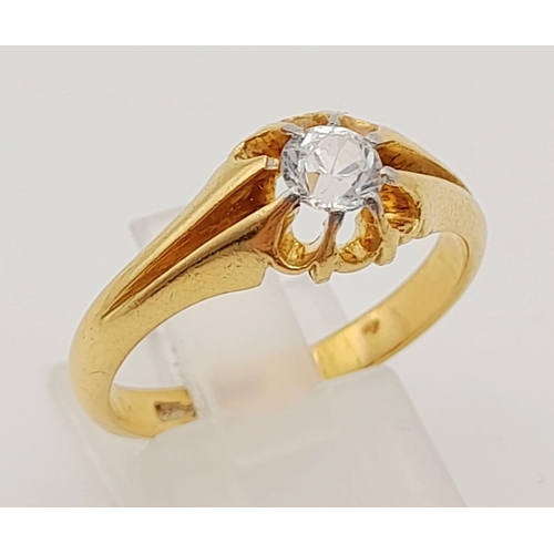 206 - 18K YELLOW GOLD WHITE SAPPHIRE SINGLE STONE RING 5.3G SIZE S