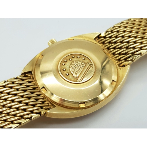 41 - A Vintage 18K Solid Gold Omega Constellation Automatic Gents watch. Solid gold strap and case - 36mm... 