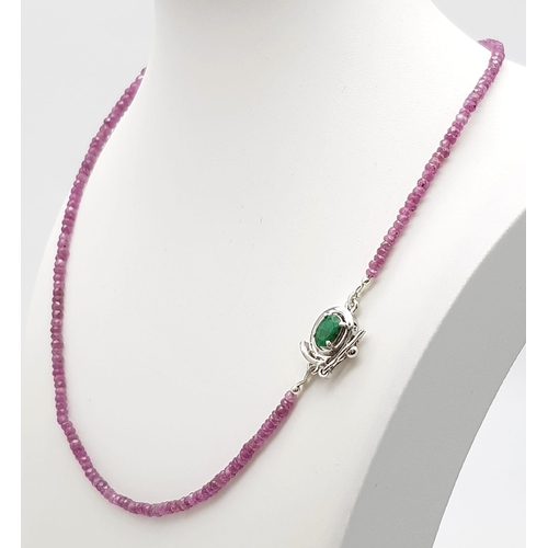 853 - 925 Silver Ruby Necklace with Emerald Clasp. Approx. 42cm length, Total Weight 15.76grams. 80cts Rub... 