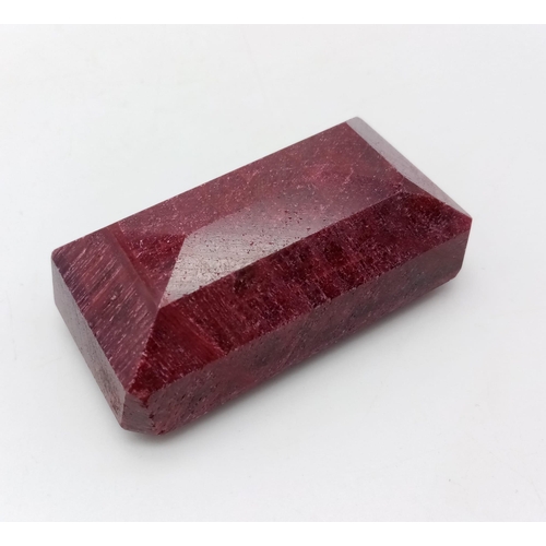 861 - Massive Size 883ct African Ruby Gemstone Rectangular Step Cut with IGLI Certification.