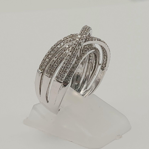 944 - A 9K WHITE GOLD AND DIAMOND RING HAVING APPROX 2ct OF TOP QUALITY DIAMONDS.  4.3gms   size M