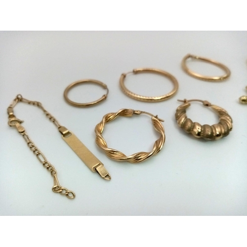 1070 - A Eclectic Mix of to include, 9k Gold 2 x pair of earrings. 5 x single earrings, 2x Rings and a pend... 