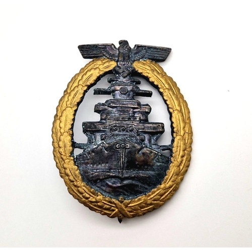 264 - WW2 German Kriegsmarine High Seas Fleet Badge. Maker: Schwerin, Berlin.