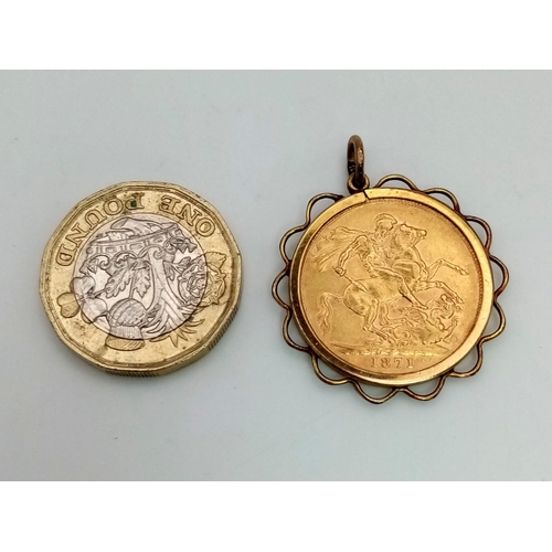 33 - An 1871 Queen Victoria 22K Gold Full Sovereign in a 9K Gold casing. 9.64g total weight.