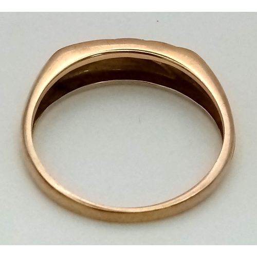 521 - A 9K Yellow Gold Stylish Band Ring. Size U. 2.54g