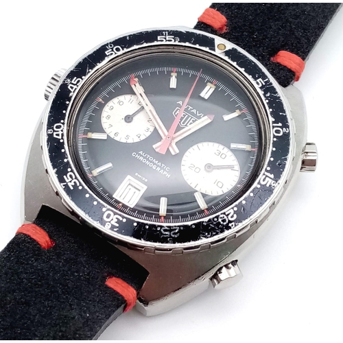 552 - A VINTAGE 1970'S HEUER AUTAVIA AUTOMATIC CHRONOGRAPH , RECENTLY SERVICED AND IN GOOD WORKING ORDER, ... 