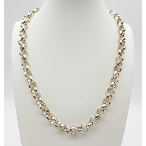 674 - A 925 Silver Circle-Link Chain. 48cm. 62g