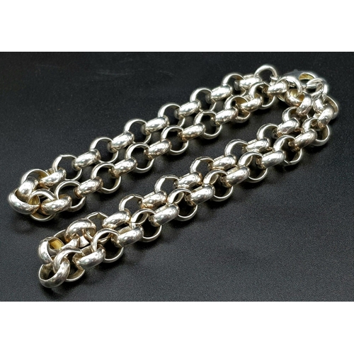 674 - A 925 Silver Circle-Link Chain. 48cm. 62g