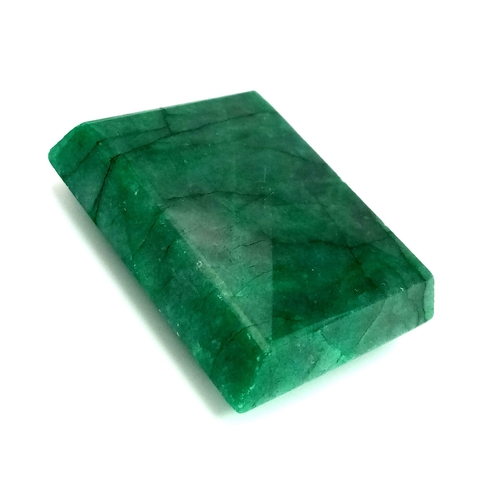 896 - A 241ct Natural Emerald Beryl Gemstone.  GLI Certified