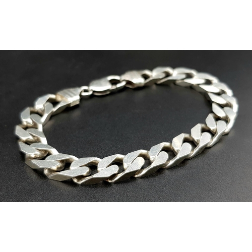 1315 - A 925 Sterling Silver Flat Curb Link Bracelet. 21cm. 32g