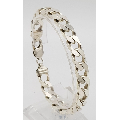 1315 - A 925 Sterling Silver Flat Curb Link Bracelet. 21cm. 32g