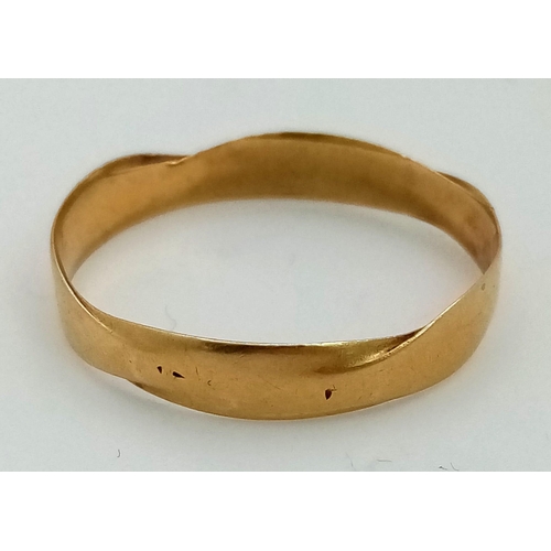 1300 - A Vintage 18K Yellow Gold Band Ring. Size N. 1.48g