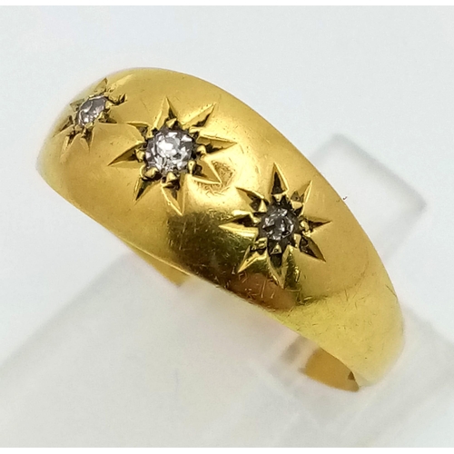 639 - An Antique Sheffield-hallmarked 18K Yellow Gold Diamond Trilogy Ring. Size P. 3.36g total weight.