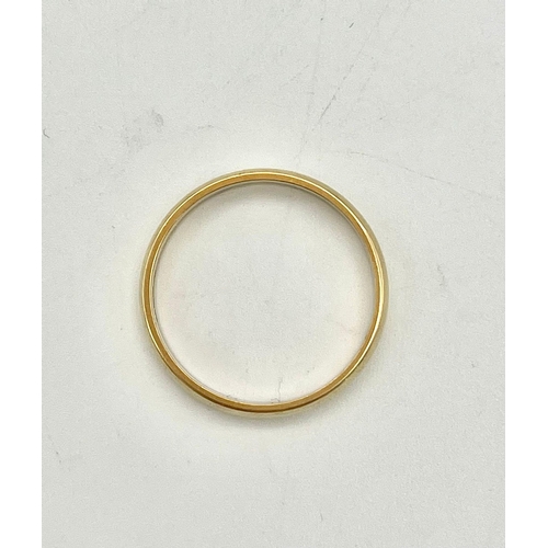 1037 - A Vintage 9K Yellow Gold Band Ring. Size U. 3.38g.