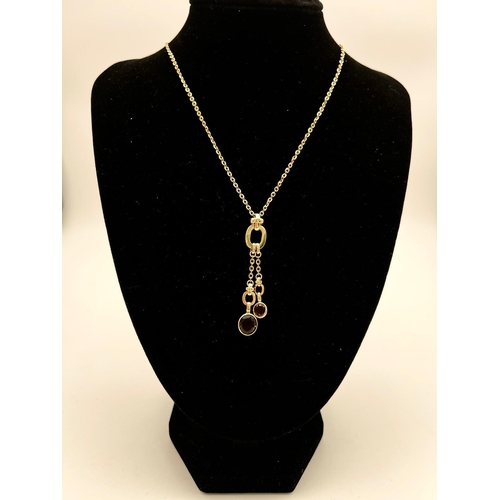 1104 - A 18k Gold Links of London necklace with Pendant. Weighs 9.04grams. Necklace is 46cm in length. Come... 