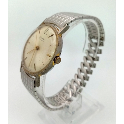 1292 - A Vintage Sicura 17 Jewel Gents Watch. Expandable stainless  steel strap. Case - 32mm. Mechanical mo... 