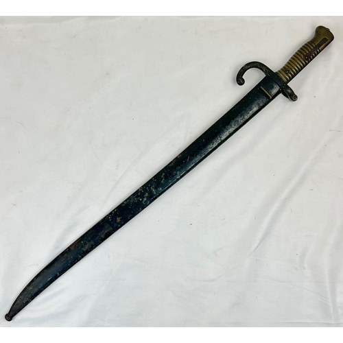 647 - French M1866 Chassepot Bayonet & Original Scabbard. Blade spine marked ‘Mre. d'Armes de Chatt.’ and ... 