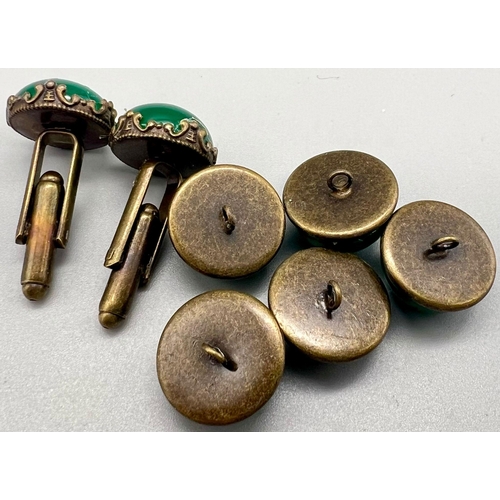 782 - A Pair of Jade Cufflinks, Along with 6 Jade Buttons.