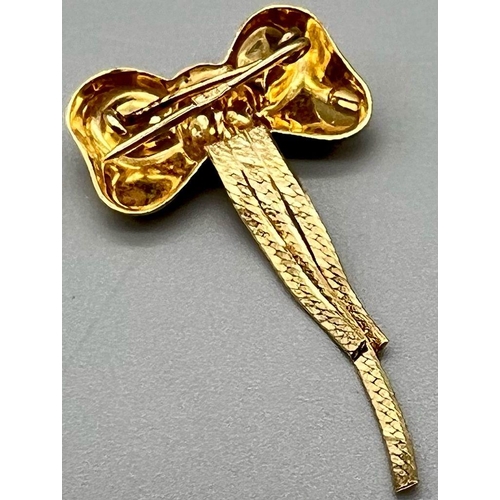 1364 - A 9k Yellow Gold Bow Brooch. Total Weight 1.33grams.