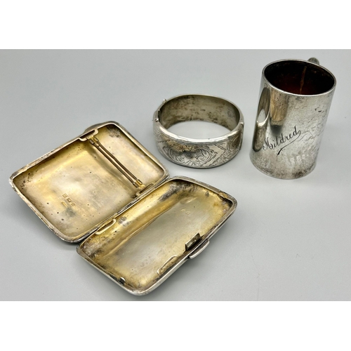 204 - An Eclectic Lot of Vintage and Antique Silver. Total Weight 257Grams. Please see Photos For Conditio... 