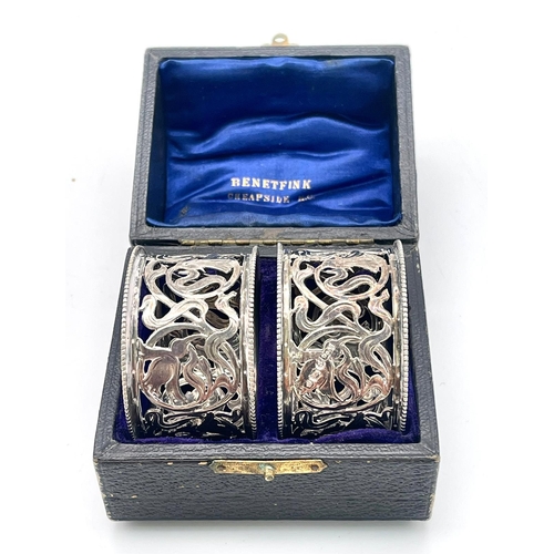 916 - A Vintage Pair of Silver Napkins Rings in Original fitted box. Hallmarked for Sheffield 1910, Willia... 