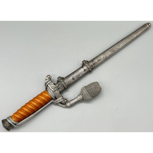 30 - 3rd Reich Officers Army Dagger. Maker: Horster. Pumpkin coloured handle and knot.