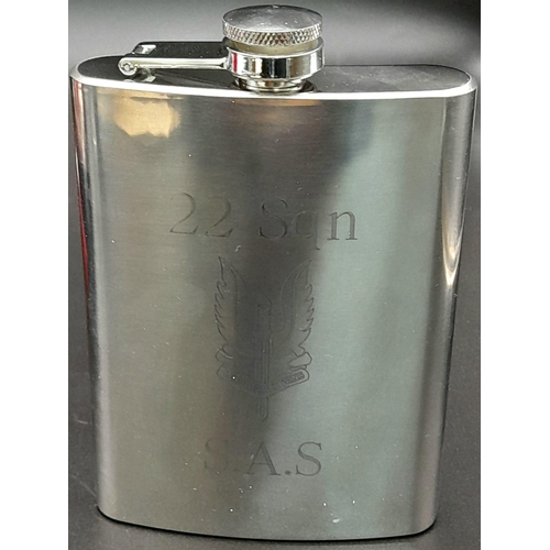 618 - 22 Sqn S.A.S Hip Flask Set.