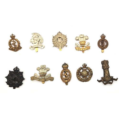 657 - 10 x British Army Cap Badges.