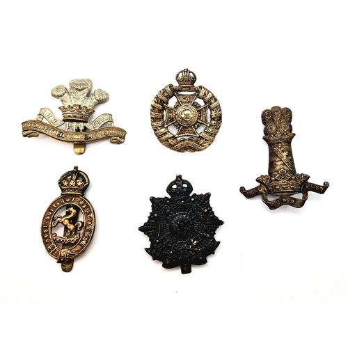 657 - 10 x British Army Cap Badges.