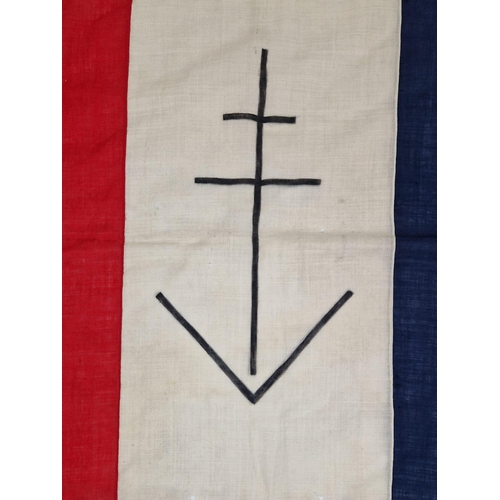 114 - WW2 French Resistance Flag. 125 cm x 85 cm.